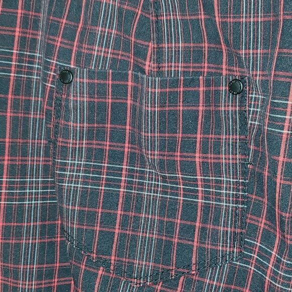 Annika Cutter & Buck Golf Shorts 6 - Picture 6 of 8